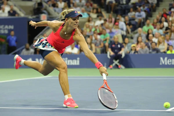 Grand Slamu Angelique Kerber Německa v akci během ní kolem čtyř zápas na nás Open 2016 — Stock fotografie
