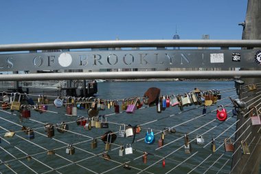 Aşk kilitleri Brooklyn Bridge Park Brooklyn, New York