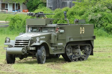 M3a1 keşif aracı İkinci Dünya Savaşı kamp sırasında Amerikan zırh Museum