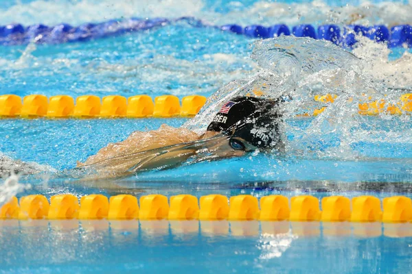 奥运冠军的意大利的格雷戈里奥 Paltrinieri 行动中的男子 1500 米自由泳决赛里约 2016 年奥运会 — 图库照片