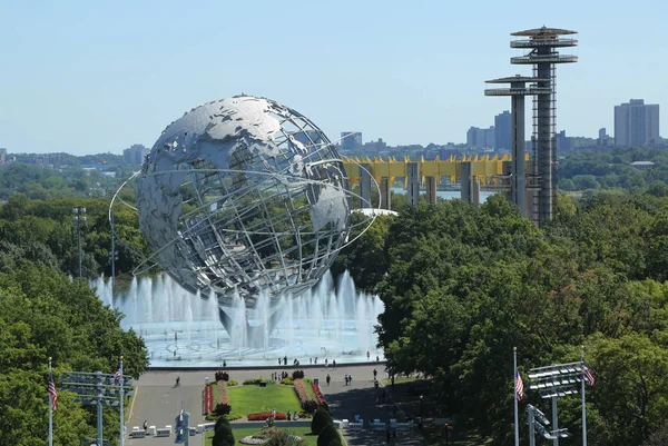 Unisphere παγκόσμια έκθεση Νέα Υόρκη 1964 σε έξαψη λιβάδια πάρκο — Φωτογραφία Αρχείου