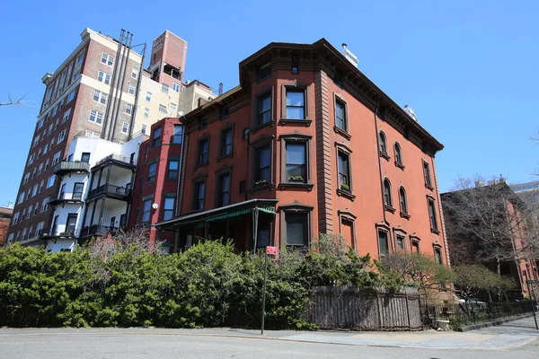 New York City brownstones at historic Brooklyn Heights neighborhood. — Stock Photo, Image