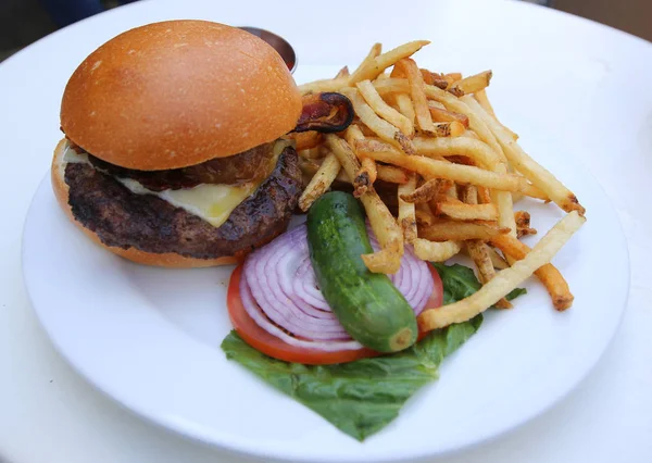 Burger with French Fries — Stock Photo, Image