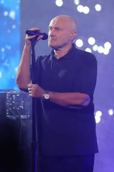 El legendario cantante Phil Collins abre el US Open 2016 interpretando su legendario éxito "In the Air Tonight " —  Fotos de Stock