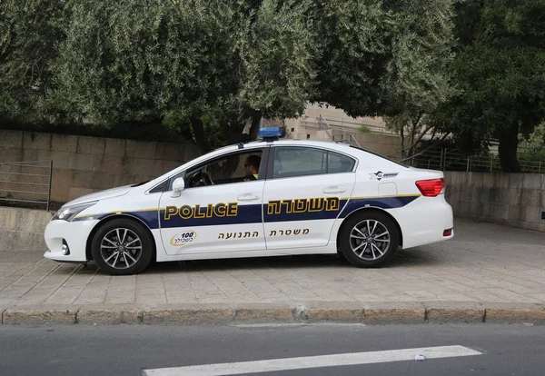 Israeli police car provides security in Jerusalem. — Stock Photo, Image