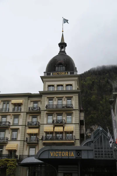 Historische Victoria Jungfrau Grand Hotel and Spa in Interlaken, Zwitserland. — Stockfoto