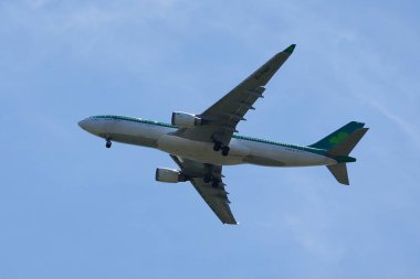 Aer Lingus Airbus A330 New York Jfk Uluslararası Havaalanı'nda iniş için iner