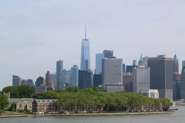 Lower Manhattan skyline panorama — Stock Photo, Image