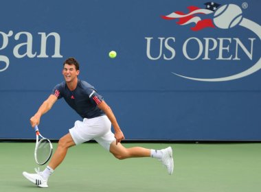 Profesyonel tenis oyuncusu Dominic Thiem Avusturya eylem bize açık 2016 sırasında ikinci tur maç 