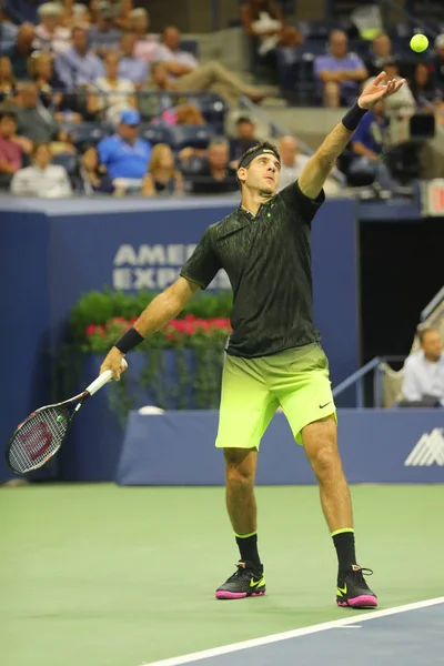 Grand Slam bajnok Juan Martin Del Porto Argentína in action közben ő nekünk nyílt 2016 kerek 2 mérkőzés — Stock Fotó