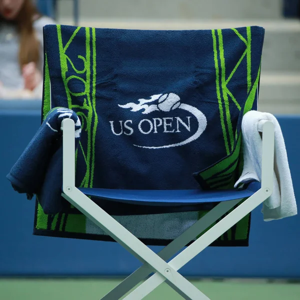 US Open 2016 official towel on player chair — Stock Photo, Image