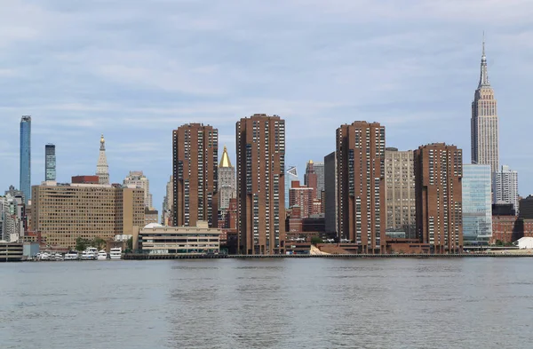 Midtown Manhattan skyline panorama — Stockfoto