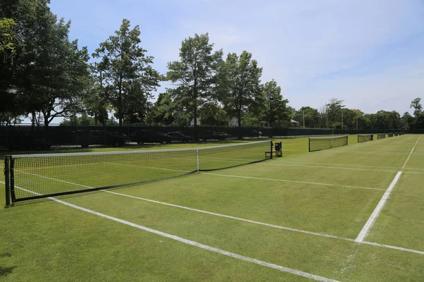 Gras tennisbanen — Stockfoto