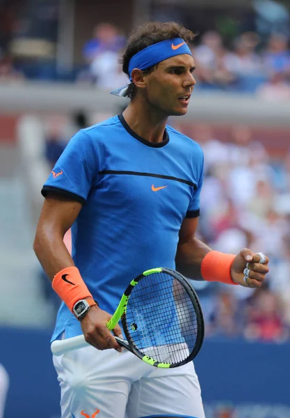 Campeão do Grand Slam Rafael Nadal da Espanha em ação durante seu US Open 2016 round 3 match — Fotografia de Stock