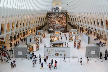 Westfield, New York'taki Dünya Ticaret Merkezi Oculus yer alarak tarafından Michelangelo'nun Sistine Şapel kadar yakın Sergisi