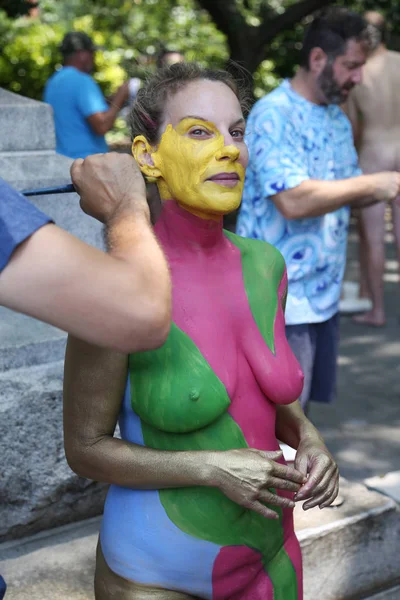 Sanatçılar tüm şekil ve büyüklükte 100 tam çıplak modeller 4 Nyc vücut boyama gündüz boyama