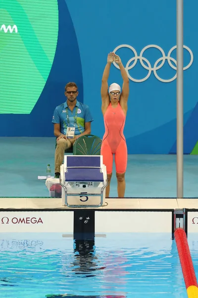 Yulia Efimova de Russie avant la demi-finale du 200m brasse féminine des Jeux Olympiques de Rio 2016 — Photo