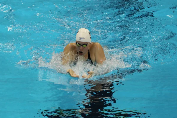 Olimpiyat Şampiyonu Bayanlar 200m kurbağalama yarı final Rio 2016 Olimpiyat Oyunları sırasında Amerika Birleşik Devletleri Lilly Kral