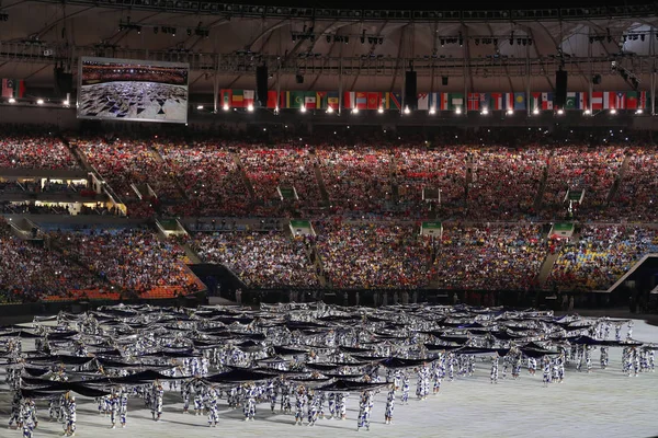 Jocurile Olimpice 2016 s-au deschis oficial cu o ceremonie colorată pe Stadionul Maracana din Rio de Janeiro — Fotografie, imagine de stoc