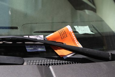 New York'ta araba ön cam üzerinde ihlali alıntının otopark yasadışı