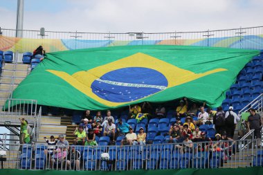 Brezilyalı spor destek takım Brezilya Rio 2016 Olimpiyat Oyunları sırasında Olimpiyat Parkı fanlar.