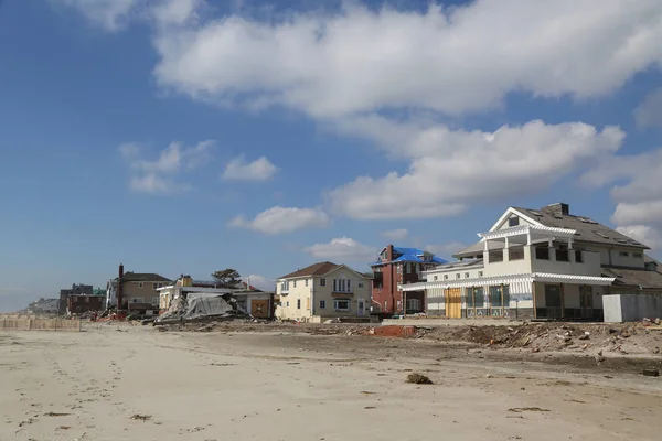 Maison de plage détruite quatre mois après l'ouragan Sandy — Photo