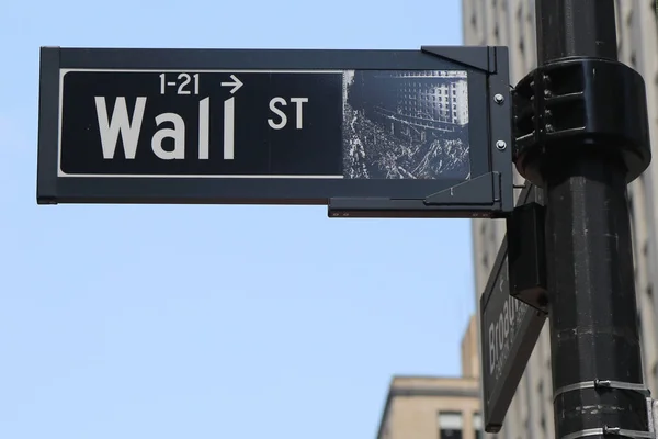 Alsó-Manhattan Wall Street bejelentkezés — Stock Fotó