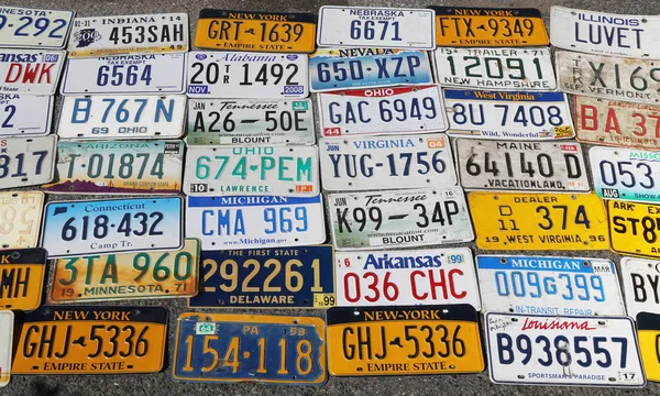 Old car license plates — Stock Photo, Image