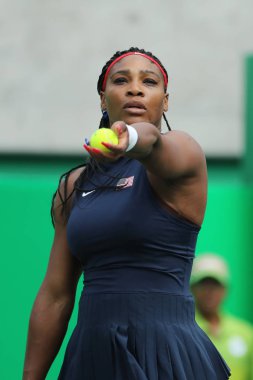 Eylem şarkıları ilk yuvarlak maç sırasında Rio 2016 Olimpiyat Oyunları Olimpiyat Şampiyonu Serena Williams Amerika Birleşik Devletleri