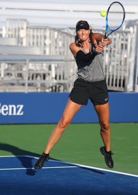 Beş kez Grand Slam şampiyonu Maria Sharapova Rusya Federasyonu bize açık 2017 için uygulamalar