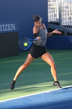 Beş kez Grand Slam şampiyonu Maria Sharapova Rusya Federasyonu bize açık 2017 için uygulamalar