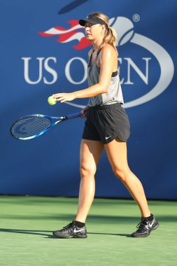 Beş kez Grand Slam şampiyonu Maria Sharapova Rusya Federasyonu bize açık 2017 için uygulamalar