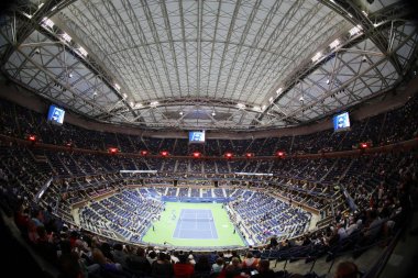 Arthur Ashe Stadı'nda Billie Jean King Ulusal Tenis Merkezi gece oturumunda bize açık 2017