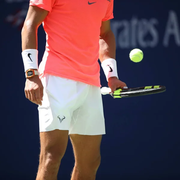 Grand Slam πρωταθλητή Rafael Nadal Ισπανία σε δράση κατά τη διάρκεια του μας ανοιχτή 2017 4 ματς γύρο — Φωτογραφία Αρχείου
