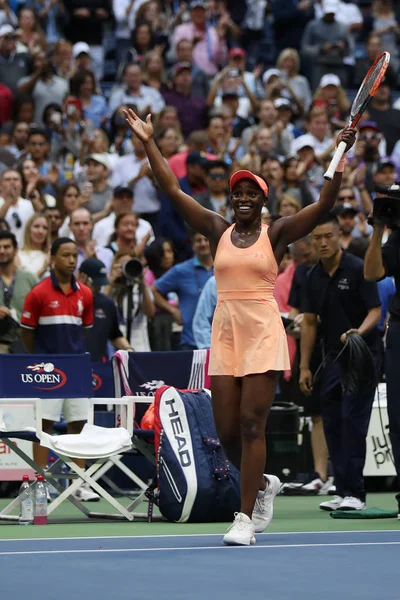 US Open 2017 champion Sloane Stephens of United States celebrates victory after her final match against Madison Keys — Stock Photo, Image