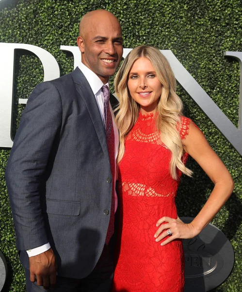 American retired professional tennis player James Blake and Emily Snider on the blue carpet before US Open 2017 opening night ceremony — Stock Photo, Image