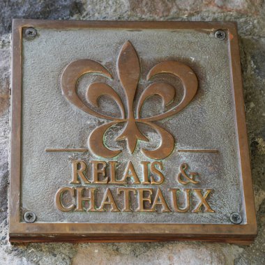 Relais Chateaux ve üç Michelin yıldızlı Fransızca Çamaşırhane restoranda imzalamak