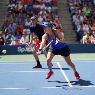 Bize açık 2017 karışık çiftler final maçı sırasında eylem Martina Hingis İsviçre şampiyonu
