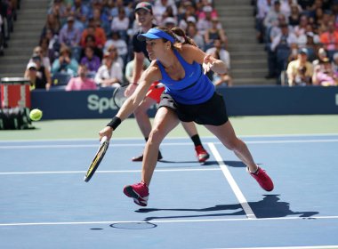 Bize açık 2017 karışık çiftler final maçı sırasında eylem Martina Hingis İsviçre şampiyonu