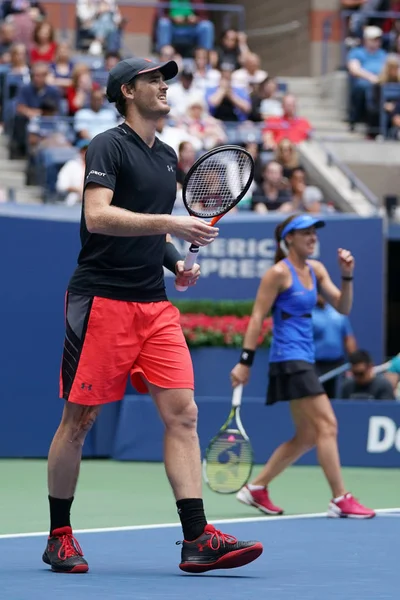 El campeón de dobles mixtos del US Open 2017 Jimmy Murray de Gran Bretaña en acción durante el partido final —  Fotos de Stock