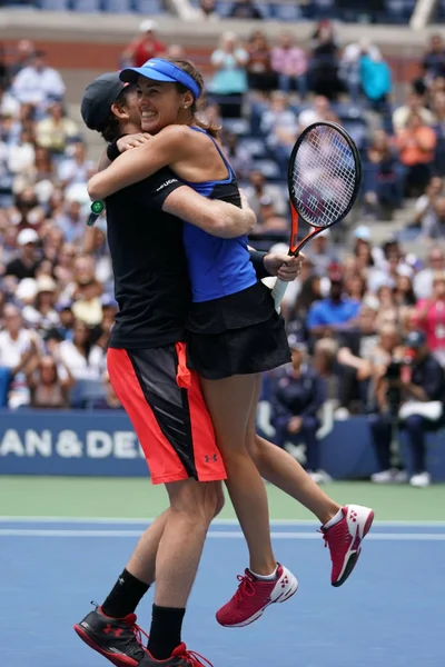 Bize açık 2017 karışık çiftler final maçı sırasında eylem Jamie Murray Büyük Britanya'nın şampiyonu 