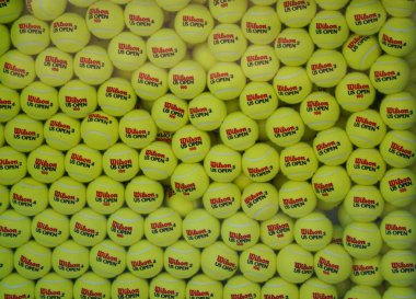 Bize açık Wilson tenis topları Billie Jean King Ulusal Tenis merkezi New York'ta