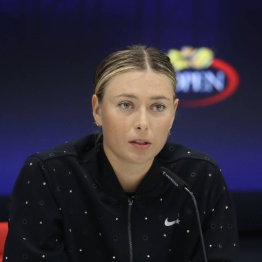 Beş kez Grand Slam şampiyonu Maria Sharapova Rusya basın toplantısı sırasında