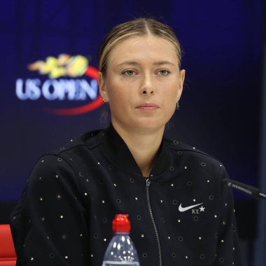 Beş kez Grand Slam şampiyonu Maria Sharapova Rusya basın toplantısı sırasında