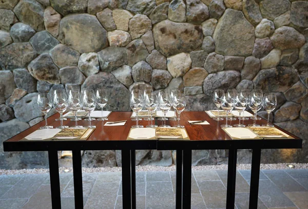 Tasting room in The Stags' Leap Winery cellar in Napa Valley, California — Stock Photo, Image