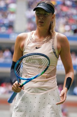 Beş kez Grand Slam şampiyonu Maria Sharapova Rusya sırasında onun 2017 bize açık 4 maç yuvarlak başında