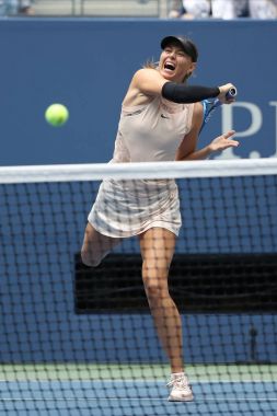 Beş kez Grand Slam şampiyonu Maria Sharapova Rusya sırasında onun 2017 bize açık 4 maç yuvarlak başında