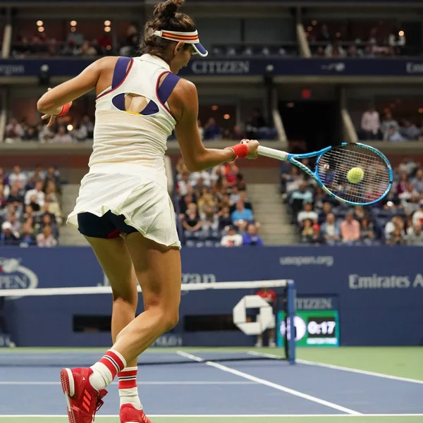 La campeona del Grand Slam Garbina Muguruza de España en acción durante su partido de la ronda 4 del US Open 2017 — Foto de Stock