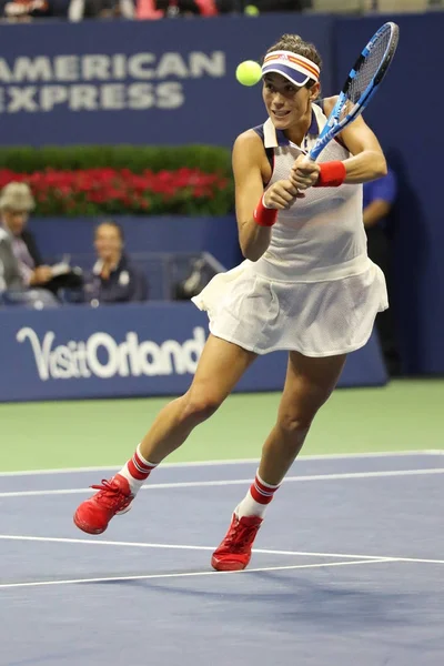 Grand Slam Champion Garbina Muguruza van Spanje in actie tijdens haar ons Open 2017 ronde 4 wedstrijd — Stockfoto