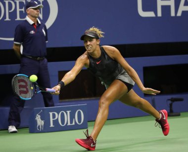 Onun bize açık 2017 yuvarlak 4 maç sırasında eylem profesyonel tenis oyuncusu Madison anahtarları, Amerika Birleşik Devletleri